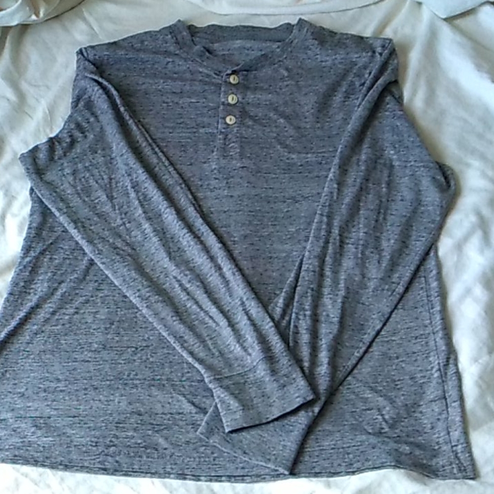 Old navy long sleeve